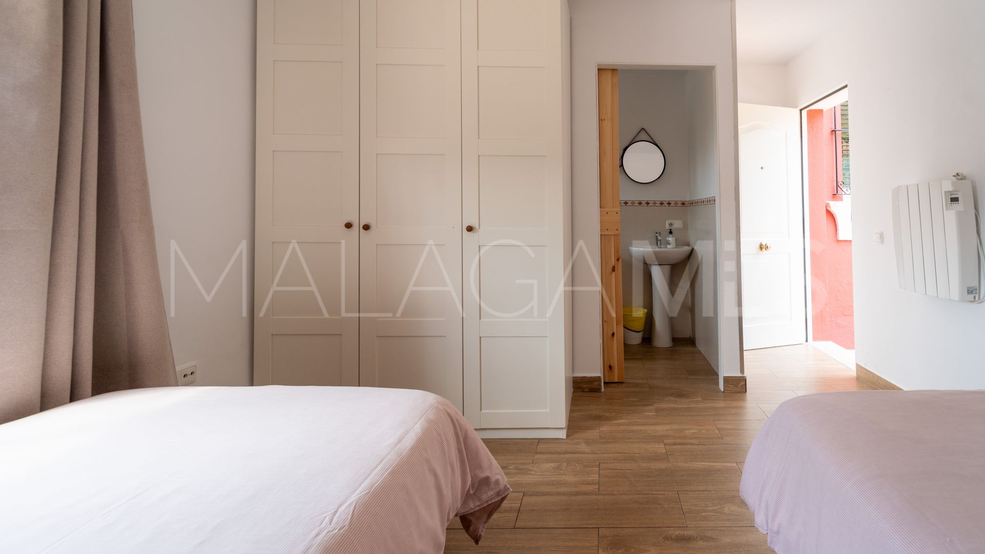 Villa for sale in Nueva Andalucia