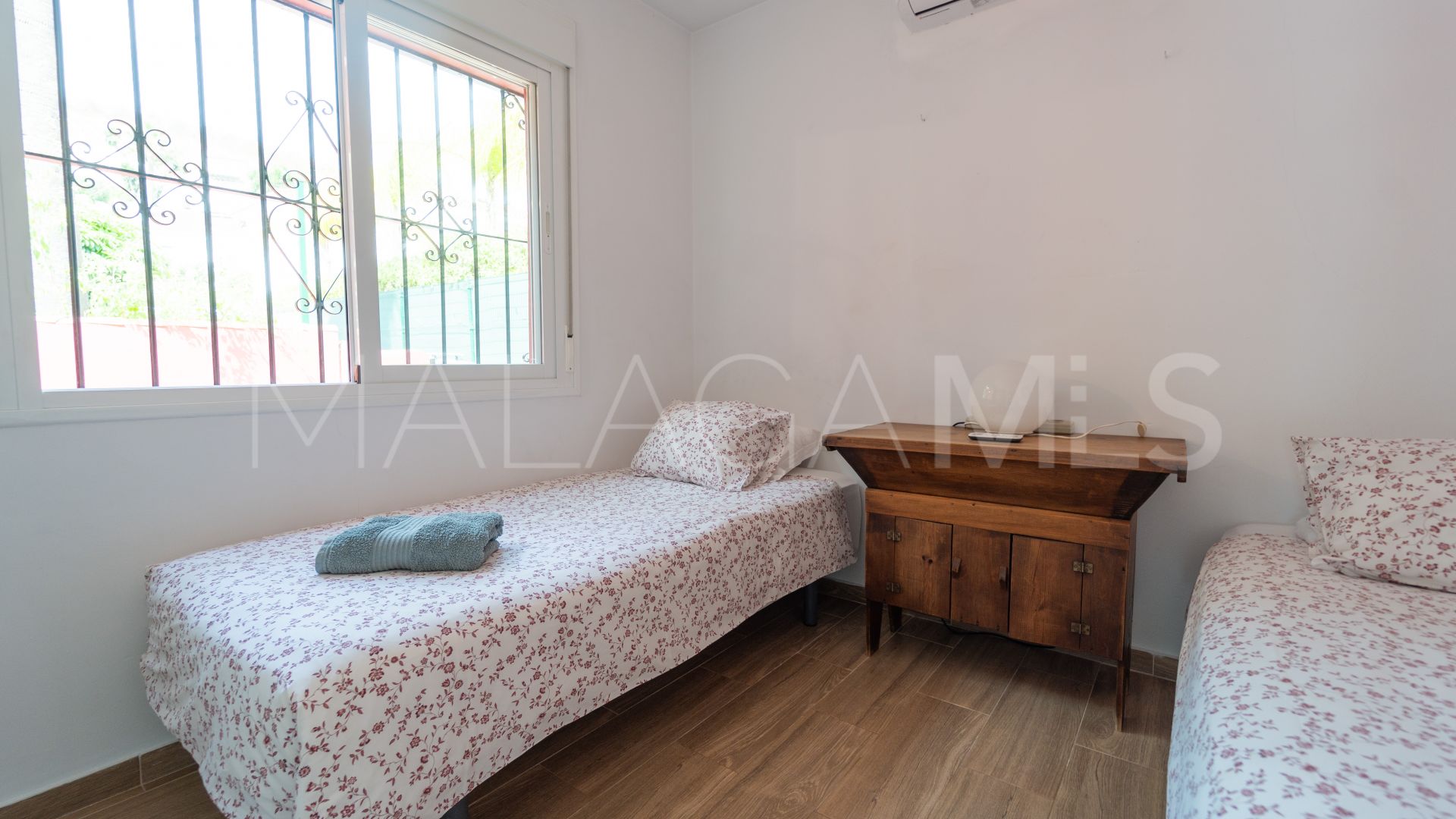 Villa for sale in Nueva Andalucia
