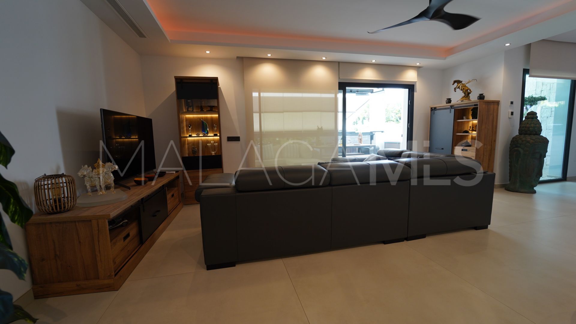 Villa for sale in Mijas Golf