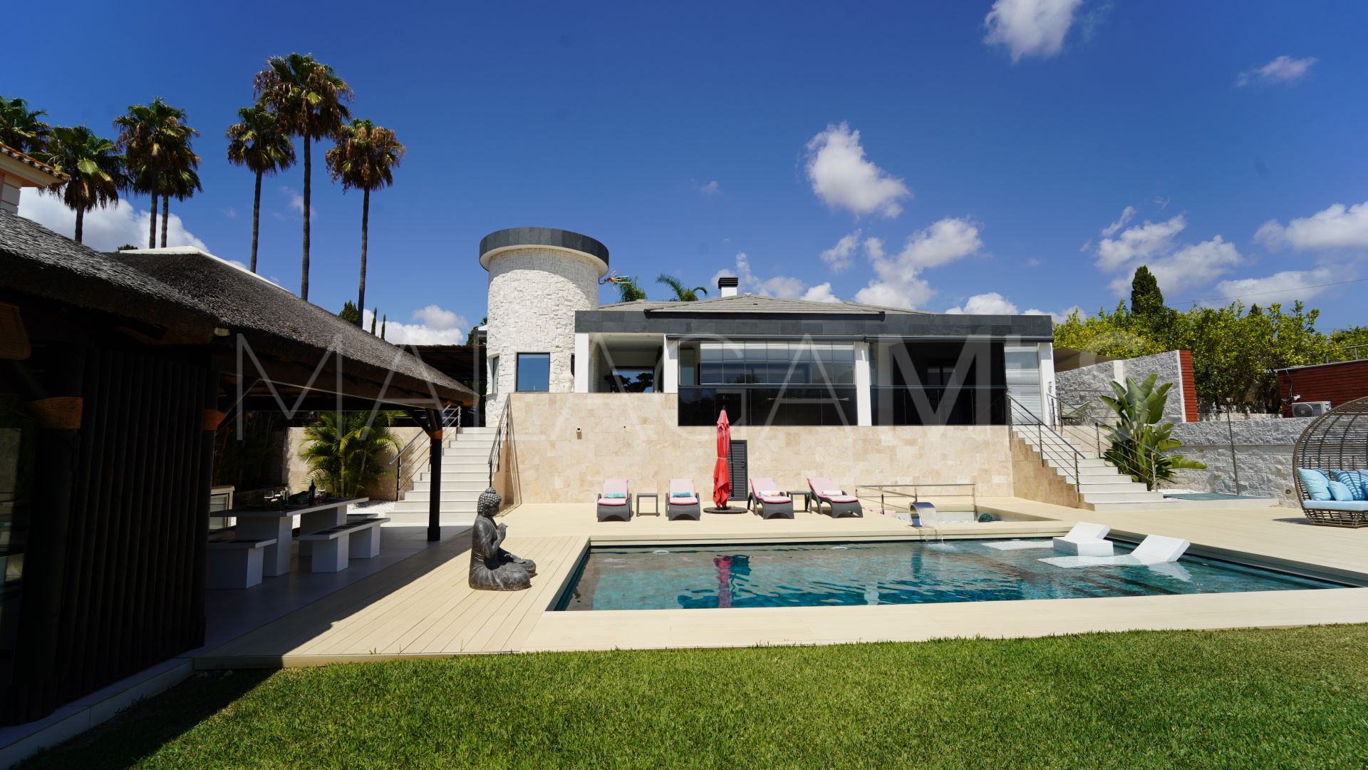 Villa for sale in Mijas Golf