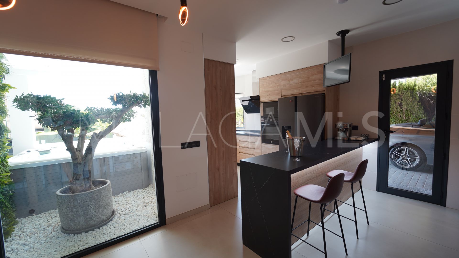 Villa for sale in Mijas Golf