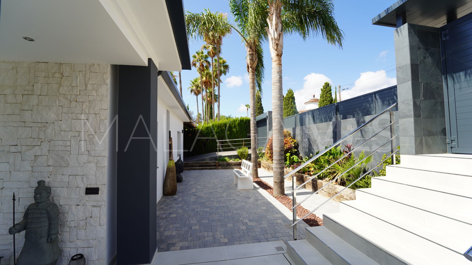 Villa for sale in Mijas Golf