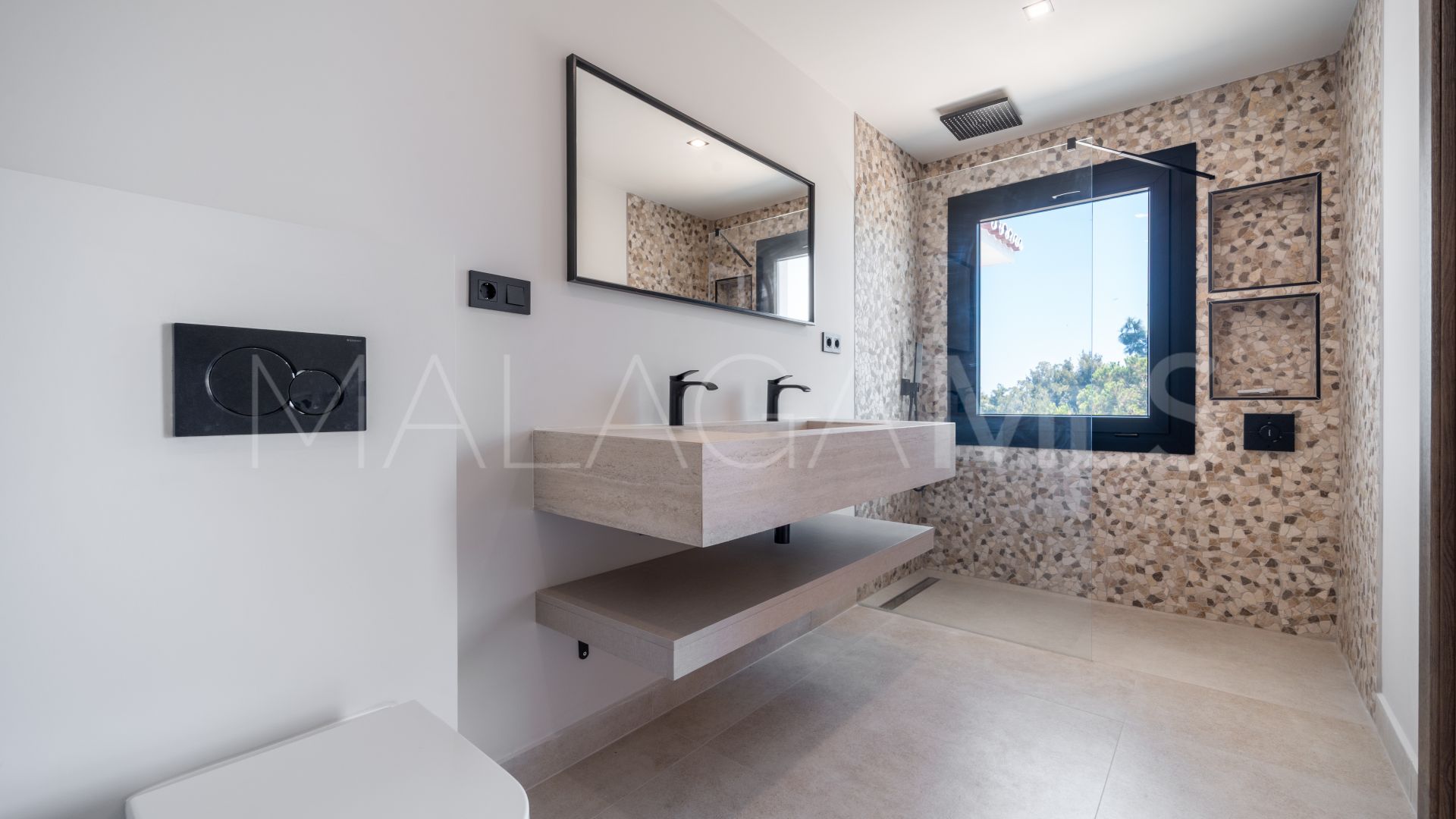 Villa for sale in Cala de Mijas