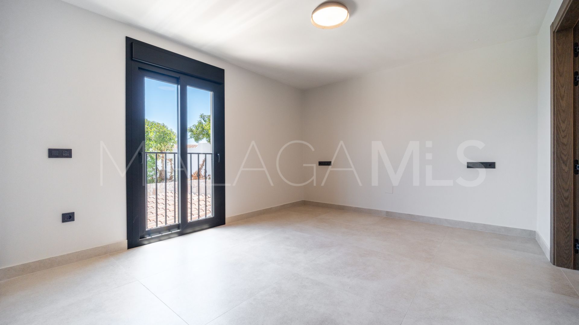 Villa for sale in Cala de Mijas