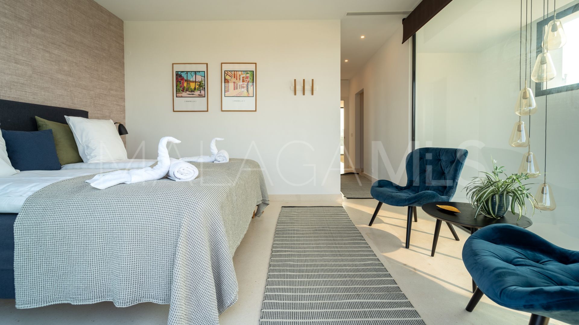 5 bedrooms semi detached villa for sale in Cabopino