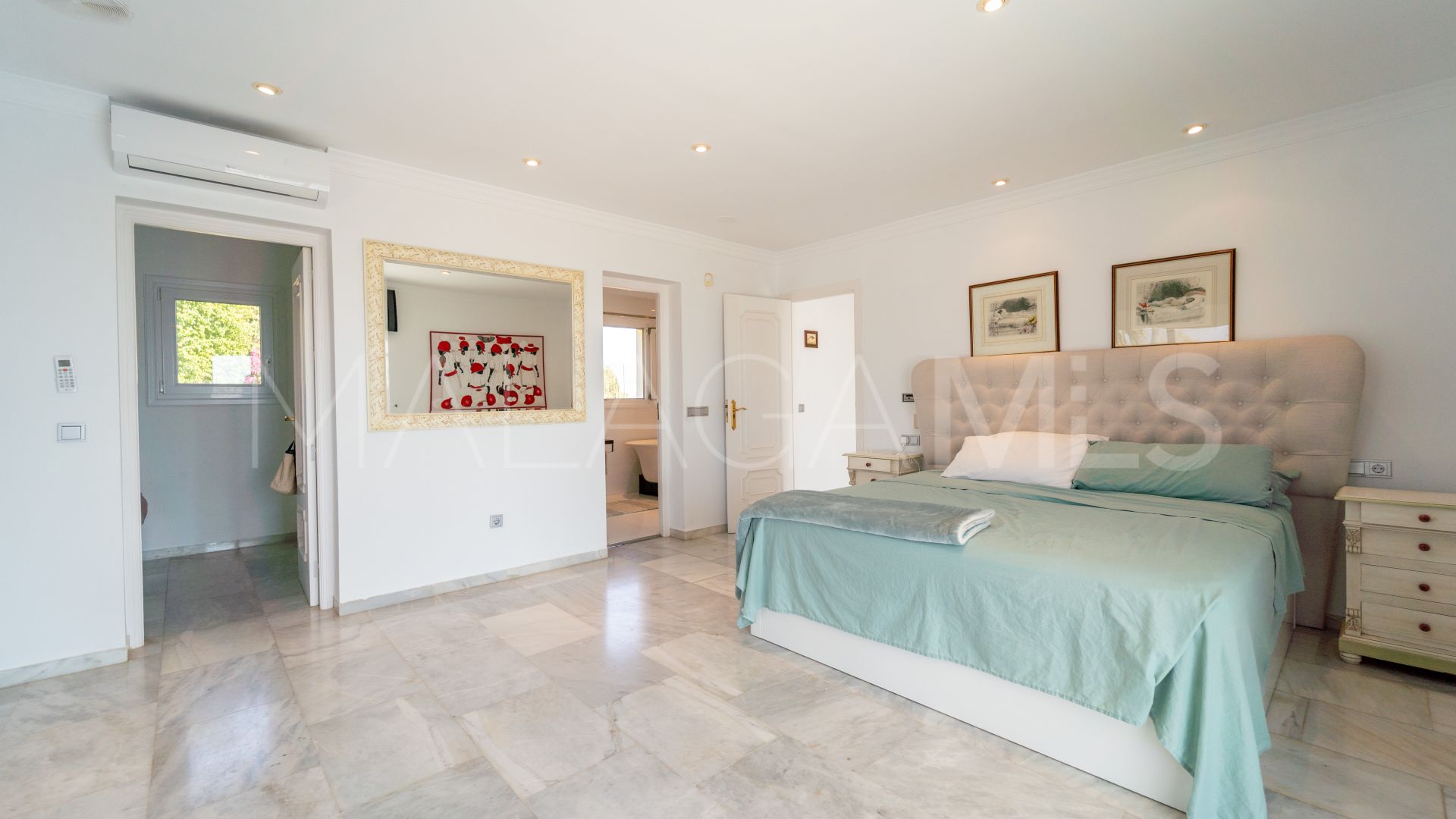 For sale villa in El Chaparral with 5 bedrooms