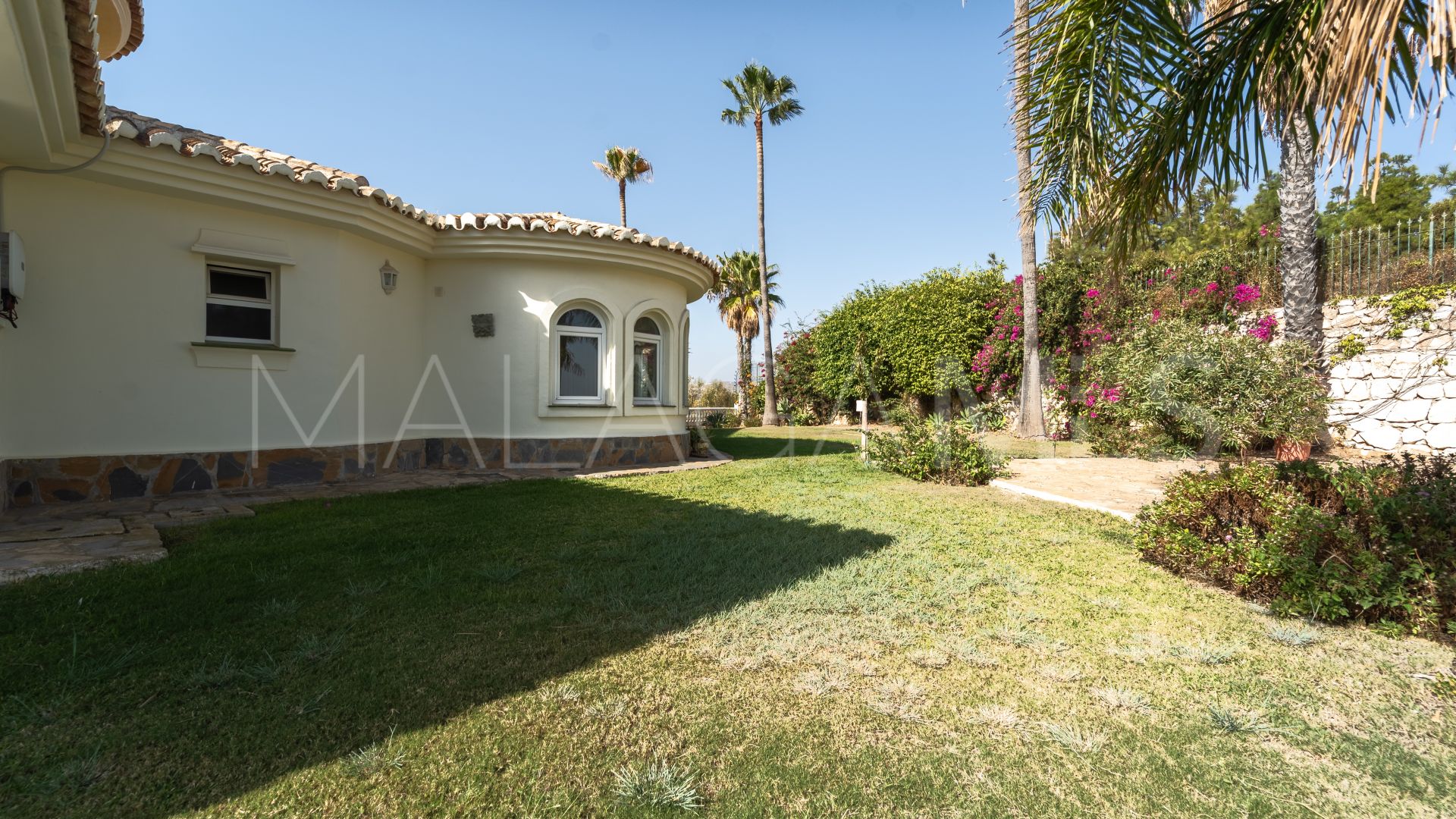 For sale villa in El Chaparral with 5 bedrooms