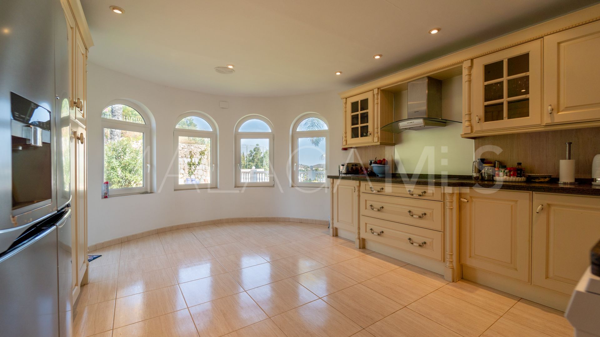 For sale villa in El Chaparral with 5 bedrooms