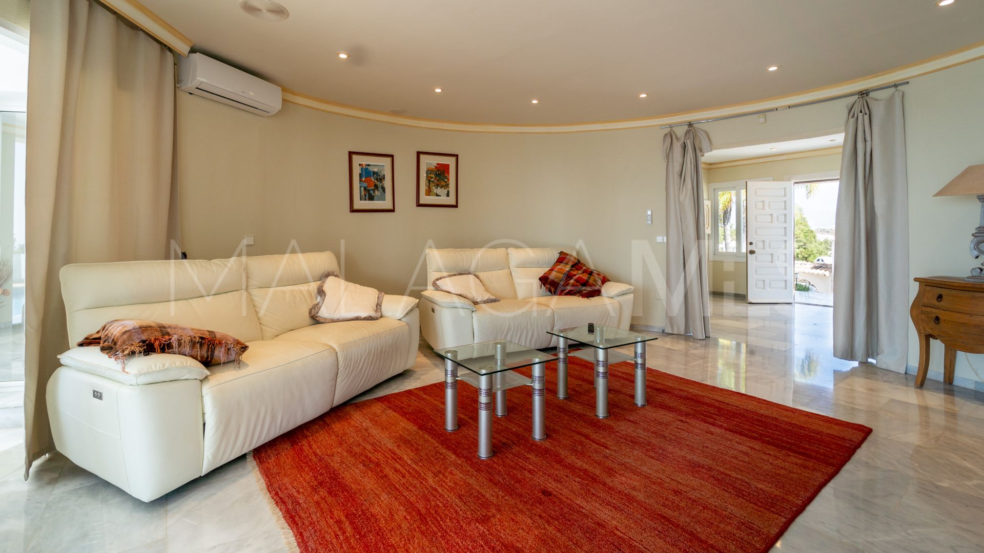 For sale villa in El Chaparral with 5 bedrooms