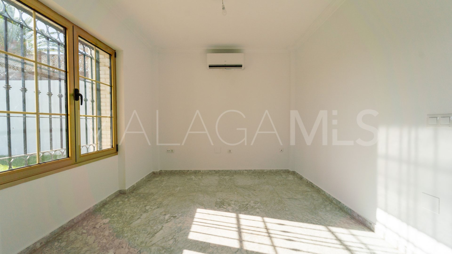 Villa for sale in Cerrado del Aguila