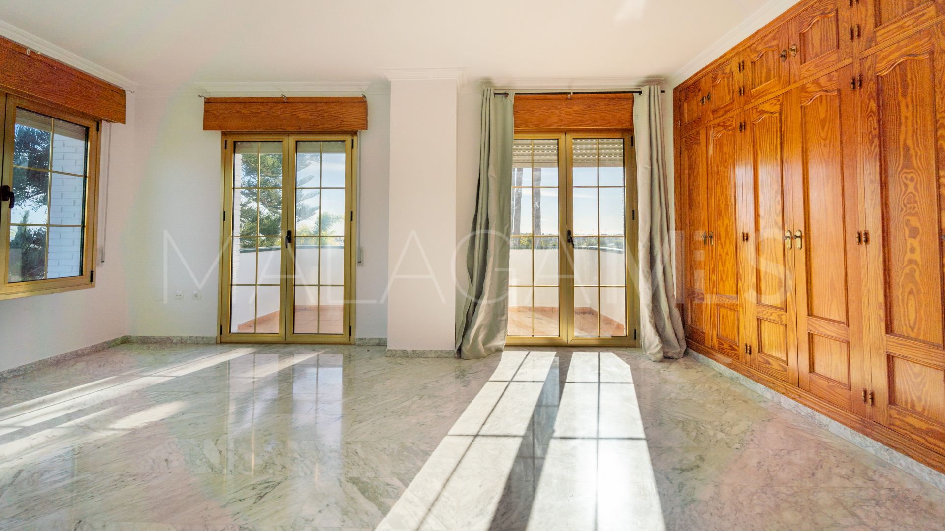 Villa for sale in Cerrado del Aguila