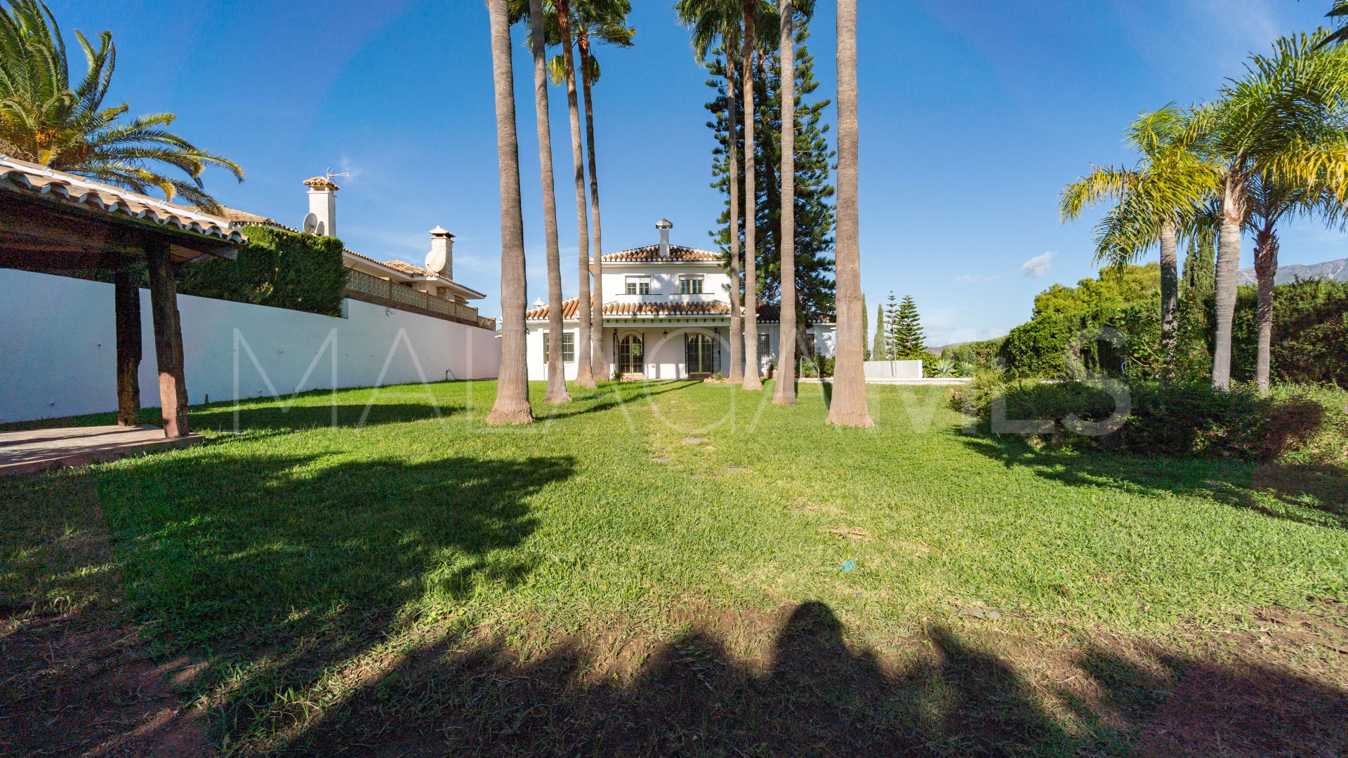 Villa for sale in Cerrado del Aguila