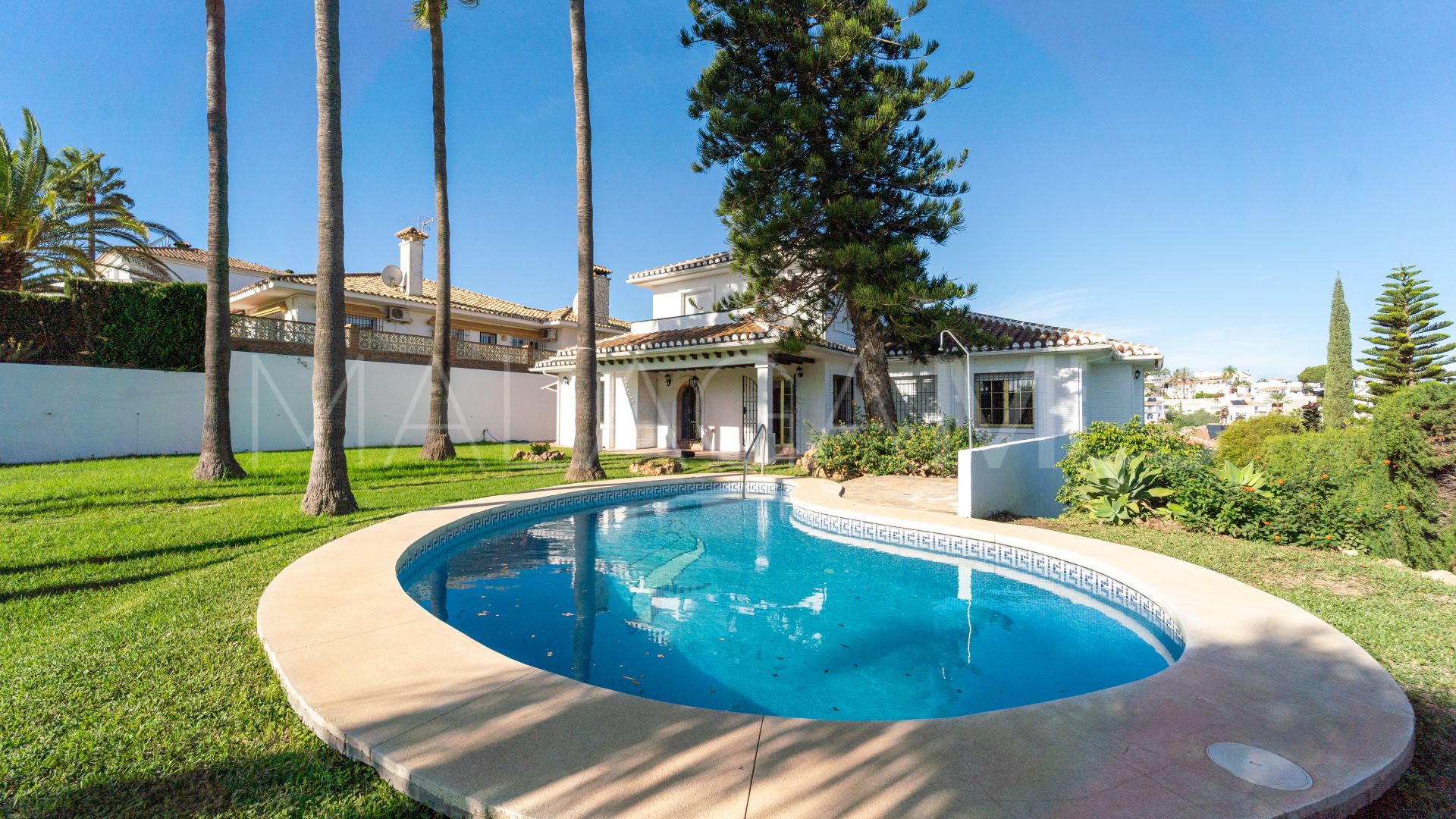Villa for sale in Cerrado del Aguila