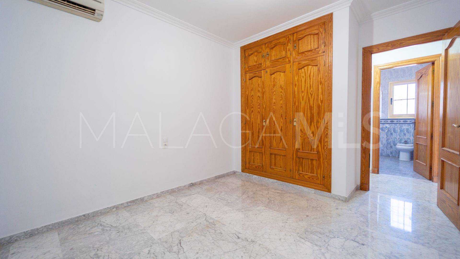 Villa for sale in Cerrado del Aguila