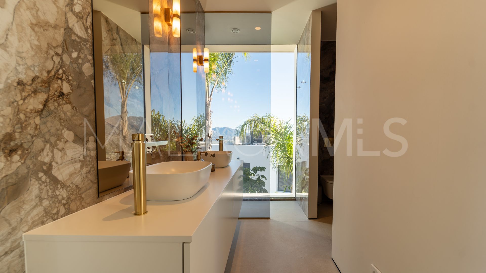 For sale villa with 5 bedrooms in La Cala Golf Resort