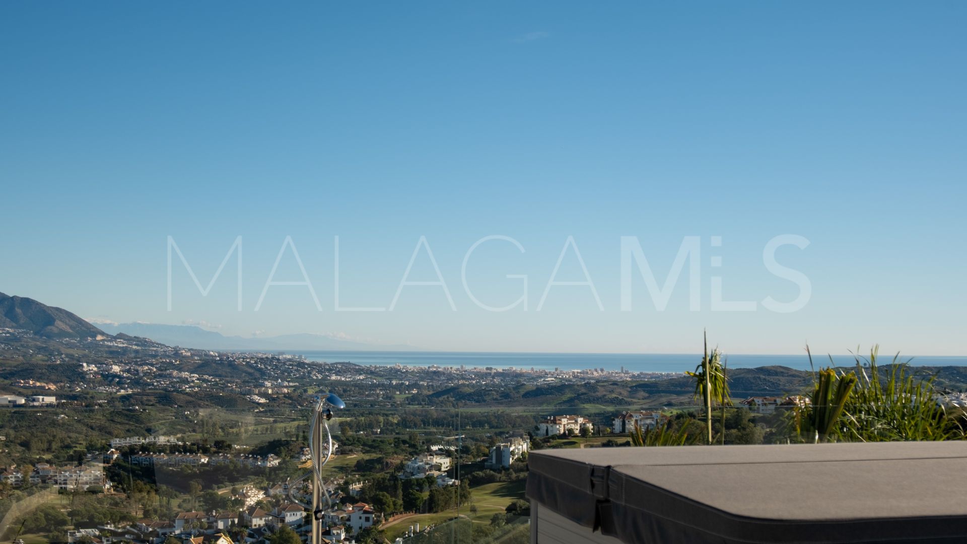 For sale villa with 5 bedrooms in La Cala Golf Resort