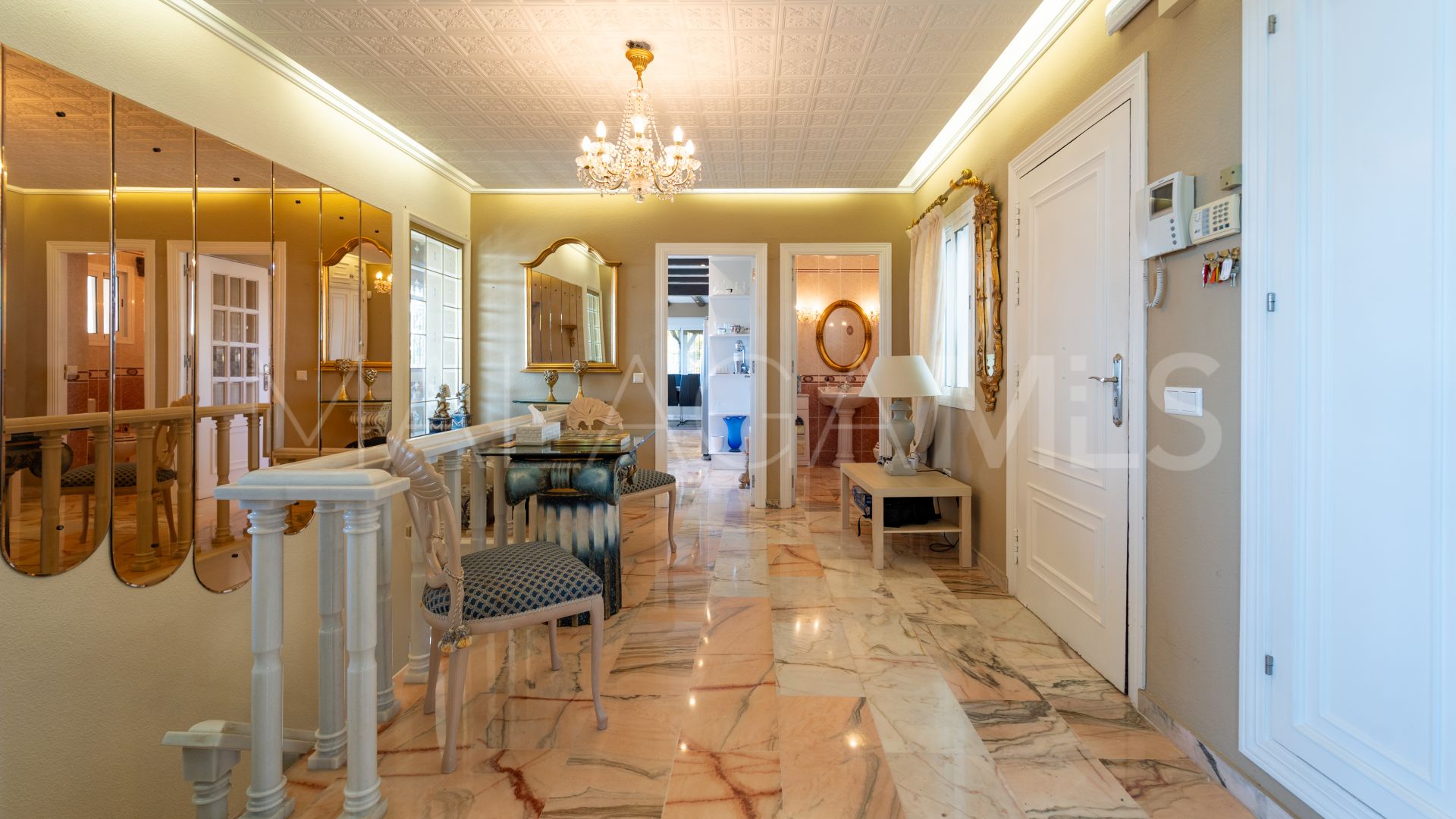 Villa for sale in Mijas