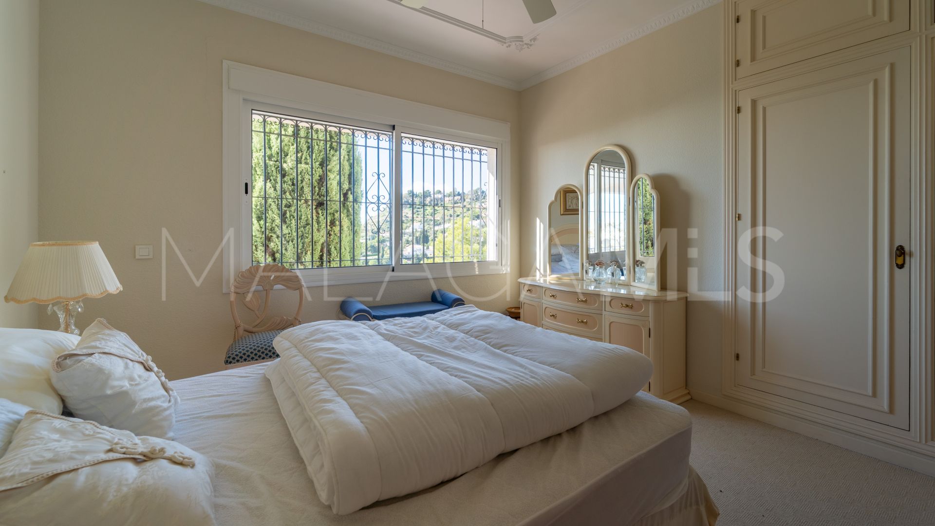 Villa for sale in Mijas