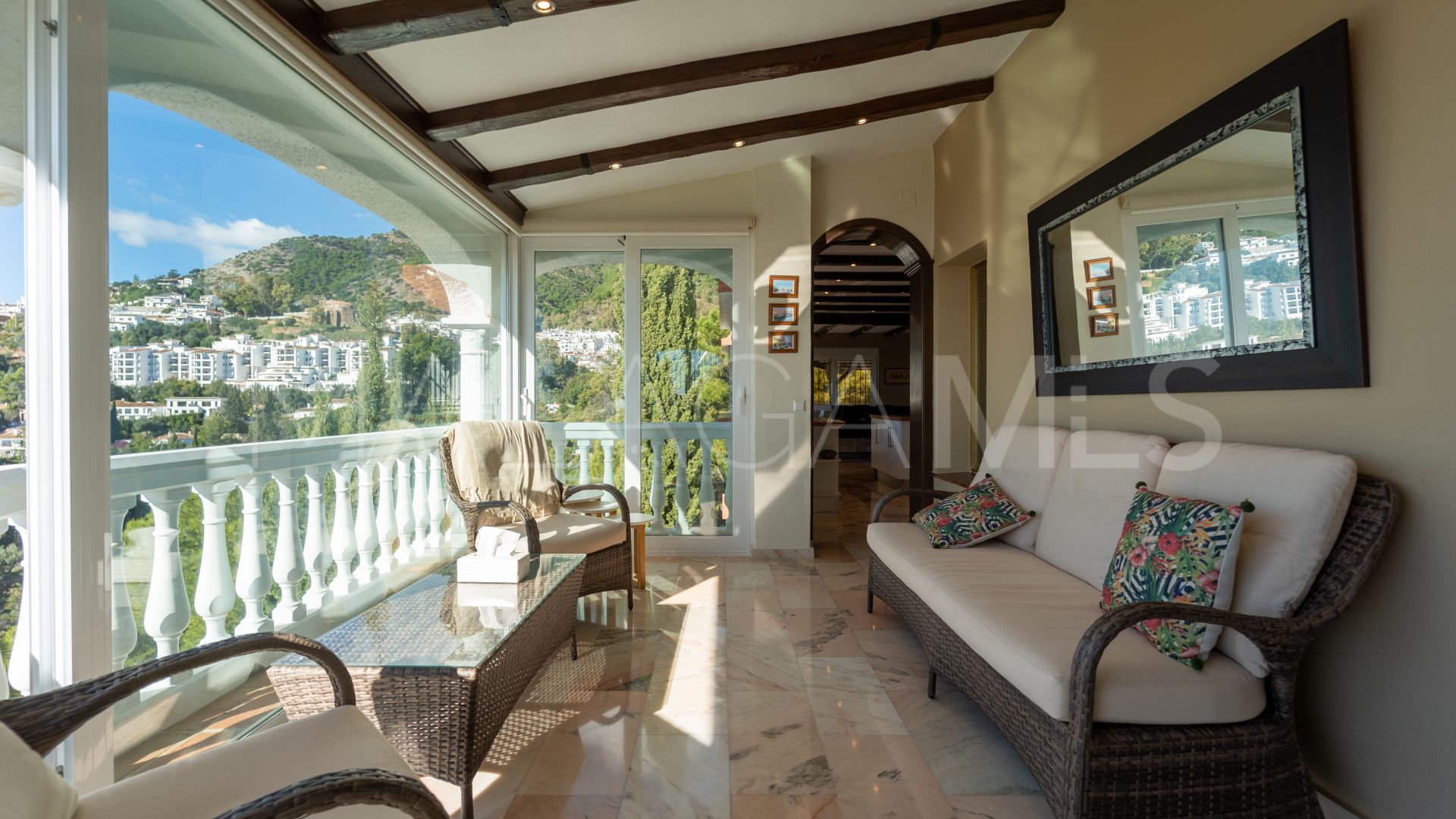 Villa for sale in Mijas