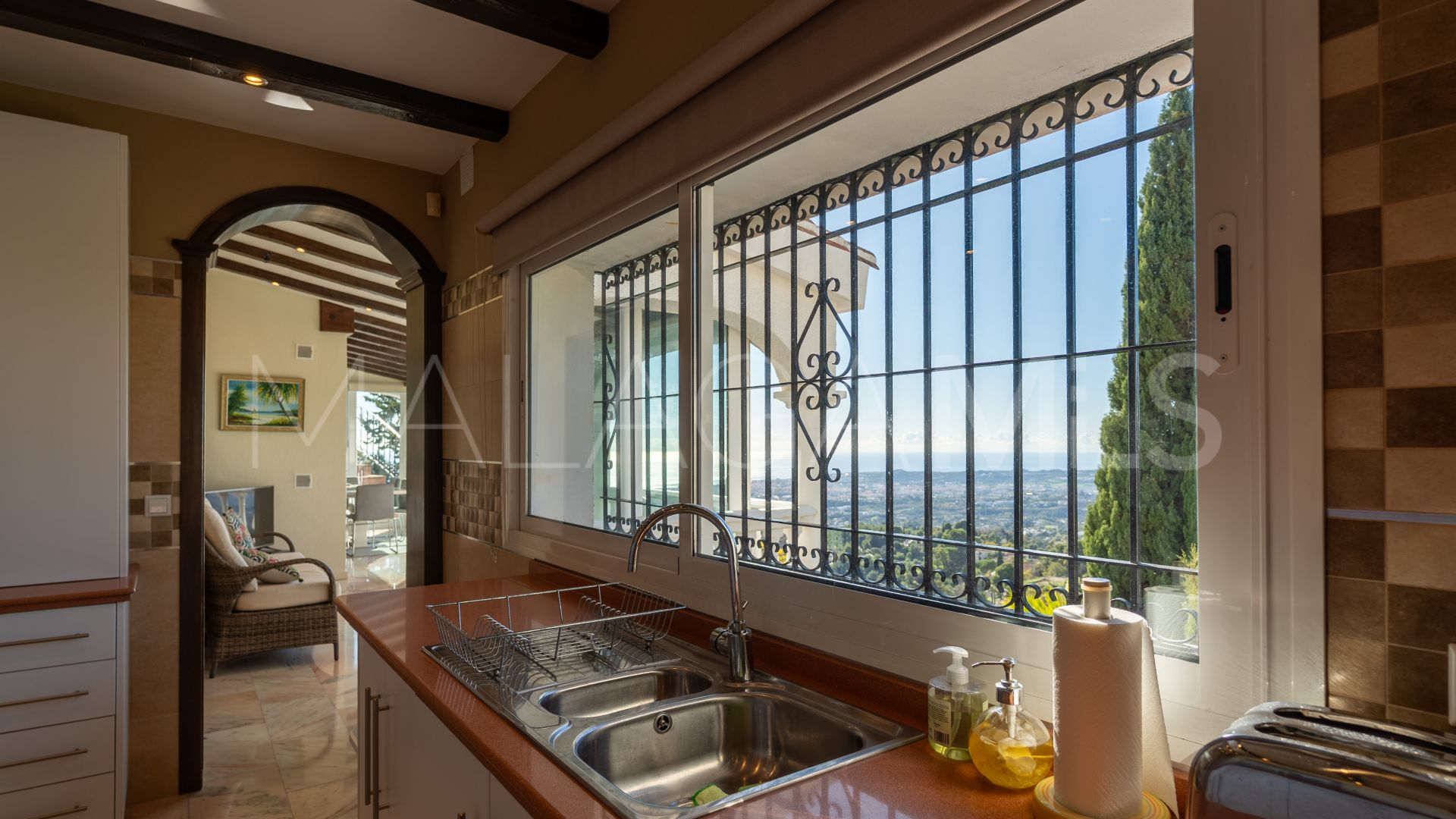 Villa for sale in Mijas