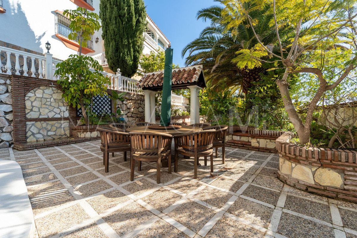 Villa for sale in Mijas