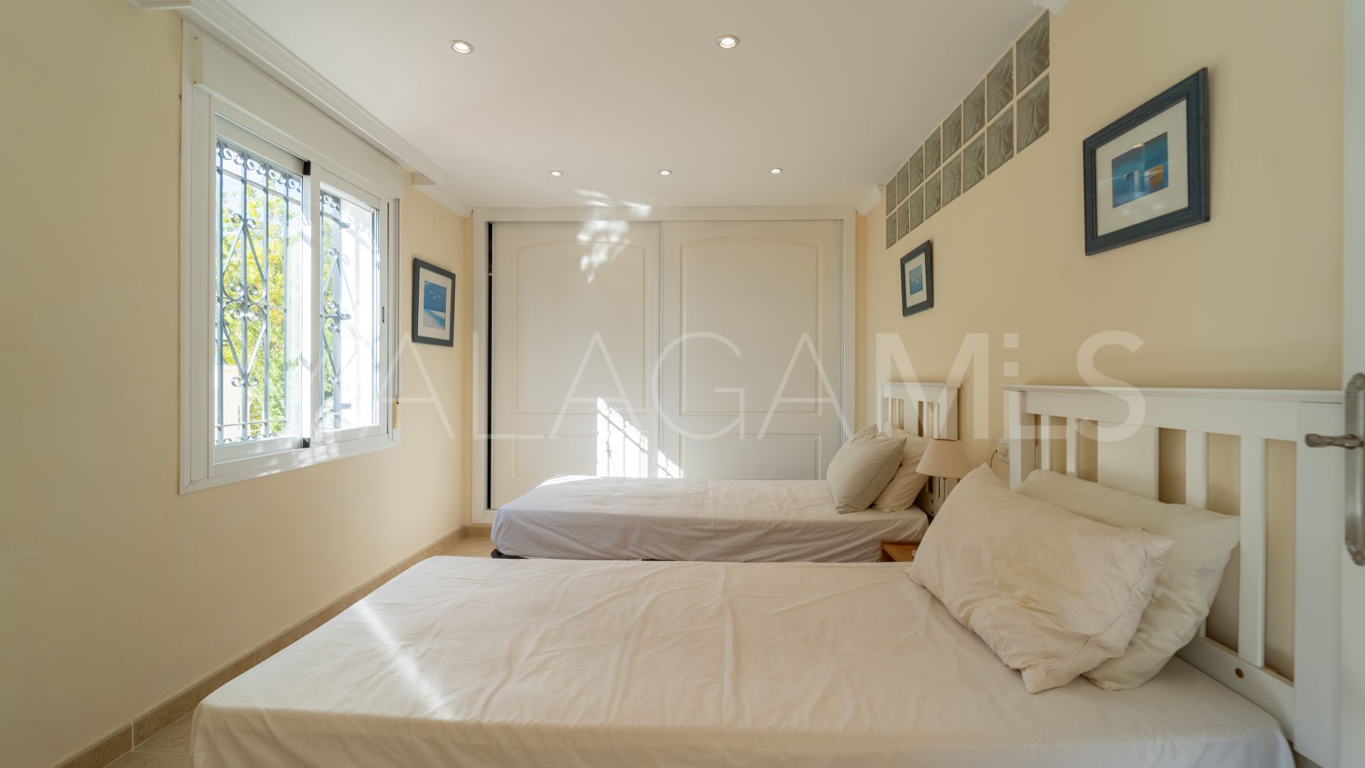 Villa for sale in Mijas