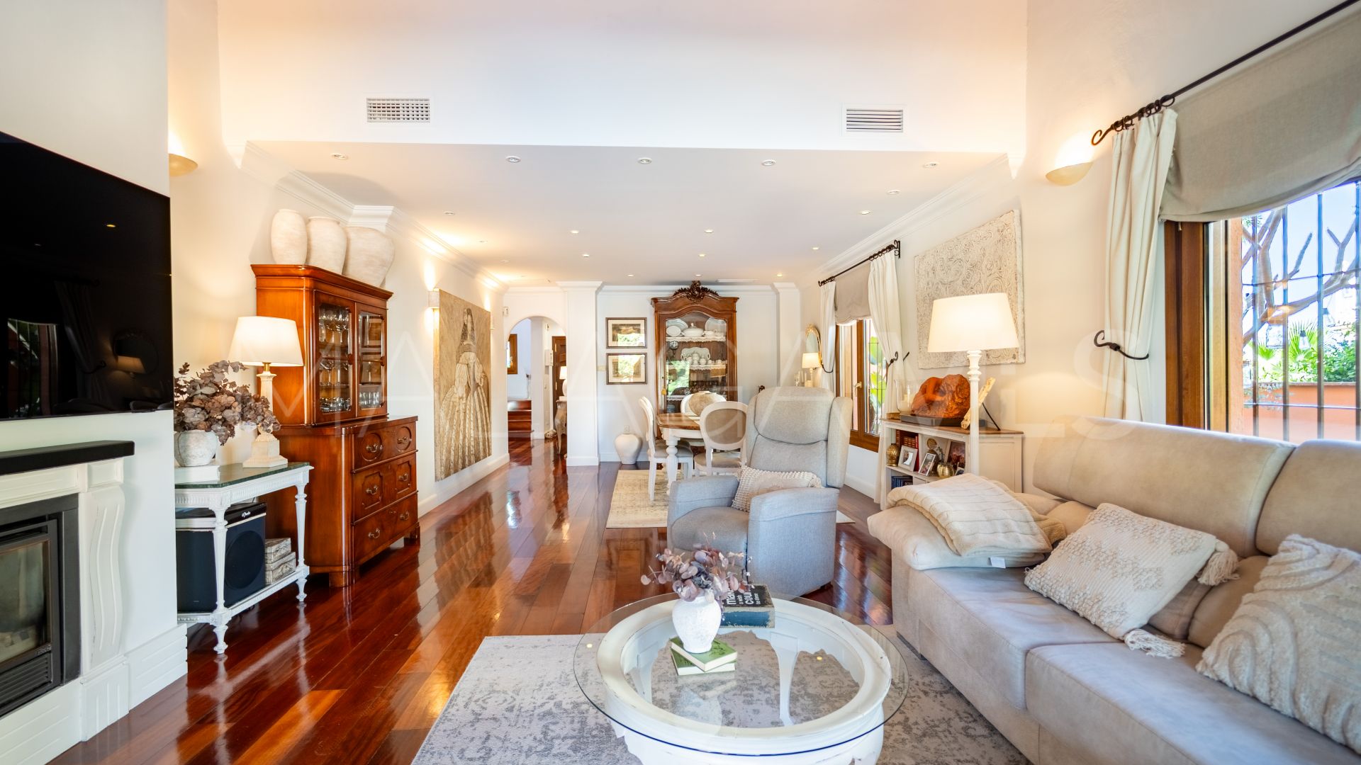 Villa for sale in Sierrezuela