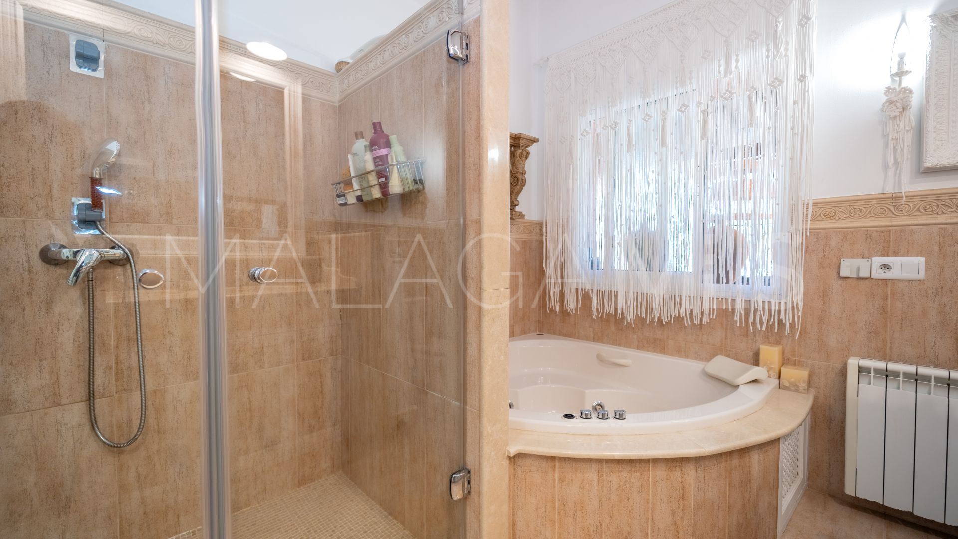 Villa for sale in Sierrezuela