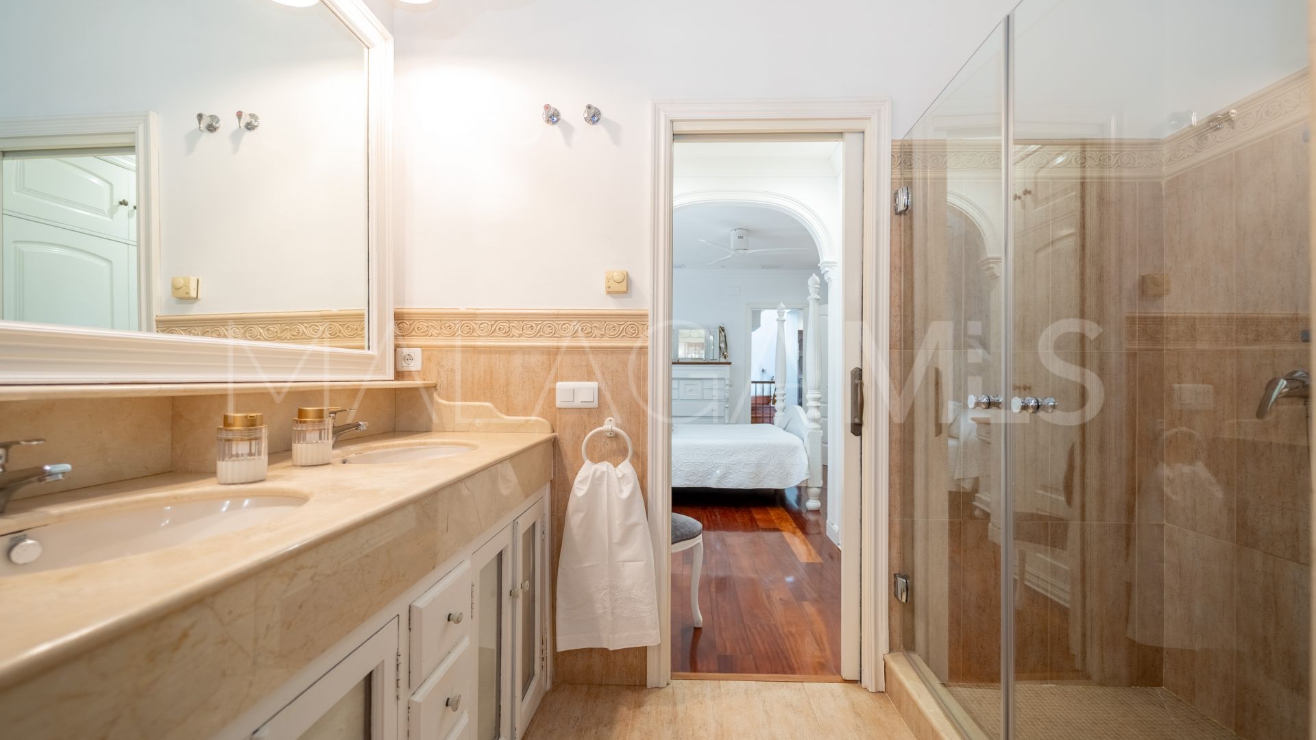 Villa for sale in Sierrezuela