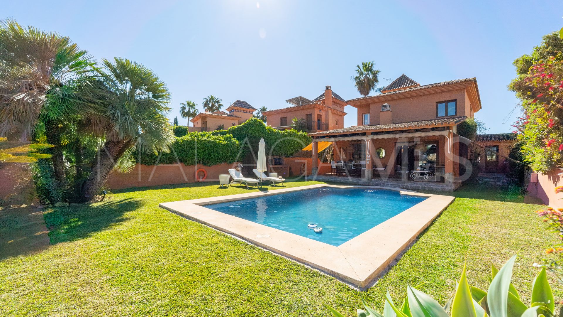 Villa for sale in Sierrezuela