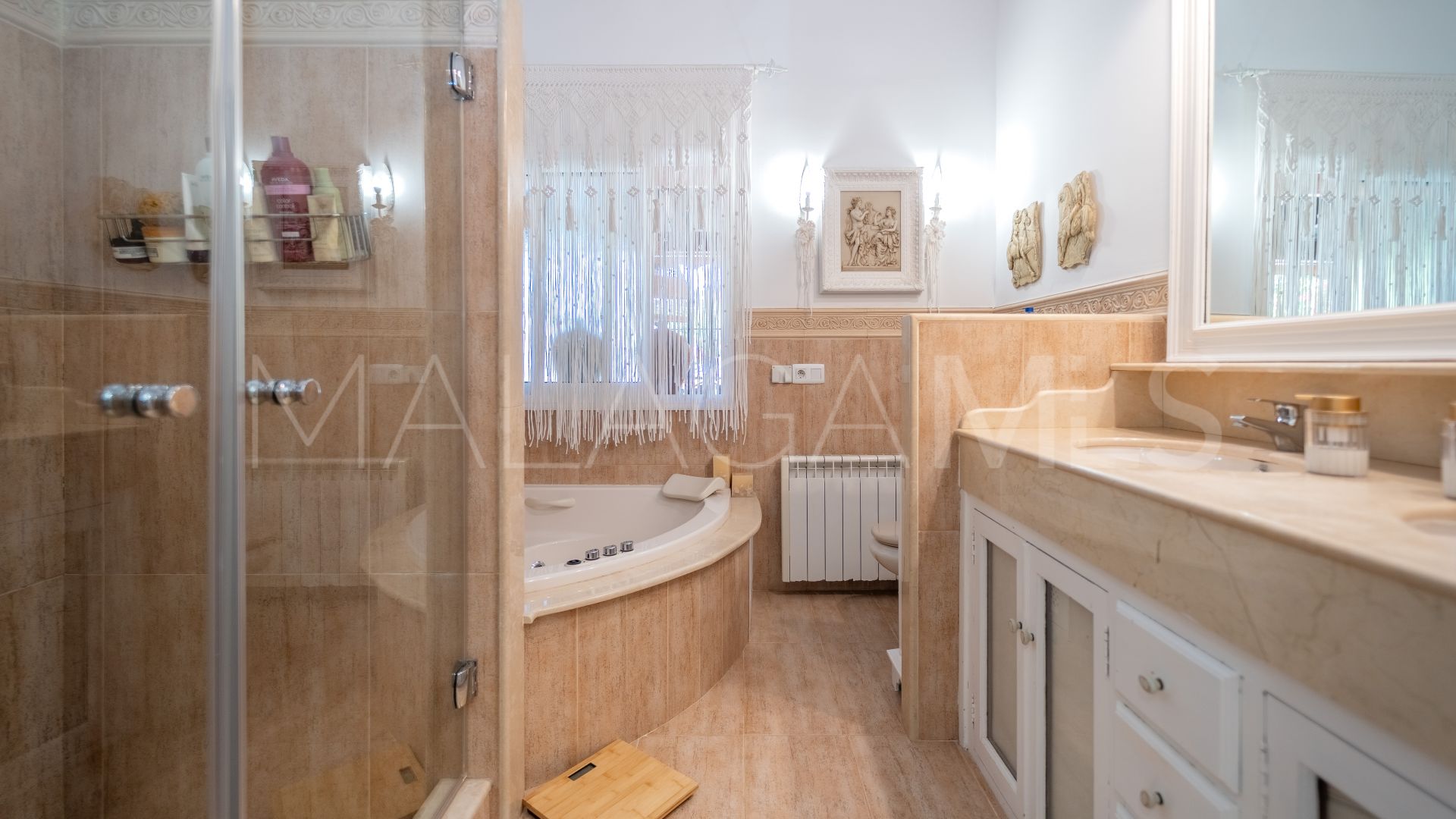 Villa for sale in Sierrezuela