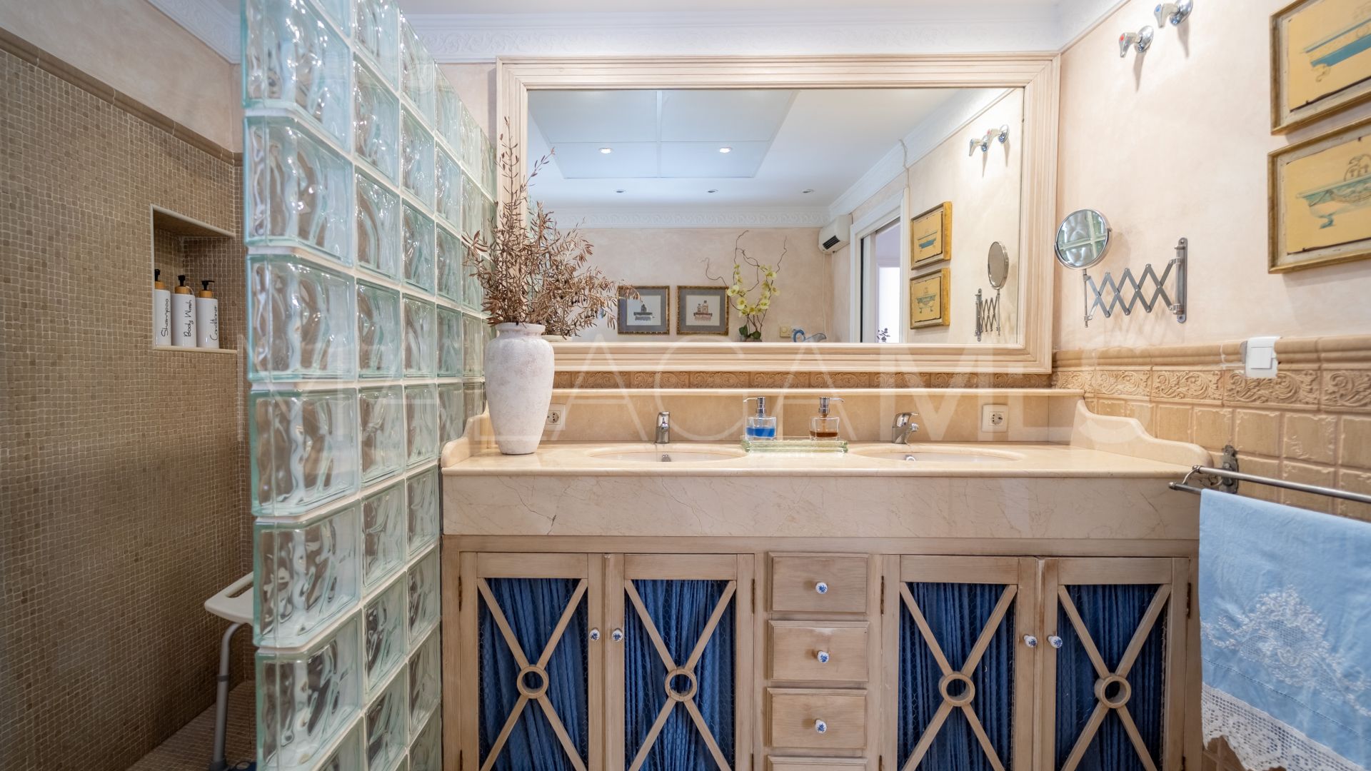 Villa for sale in Sierrezuela