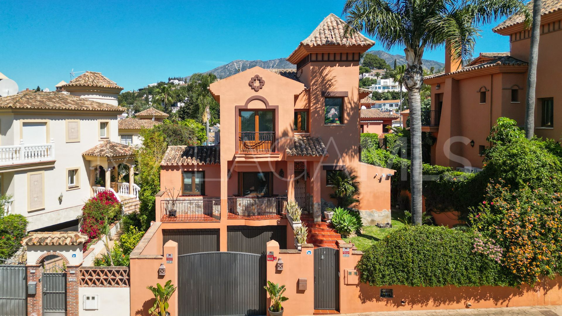 Villa for sale in Sierrezuela