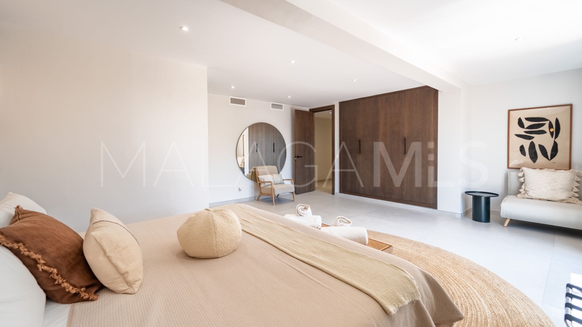 Se vende villa in El Rosario with 6 bedrooms
