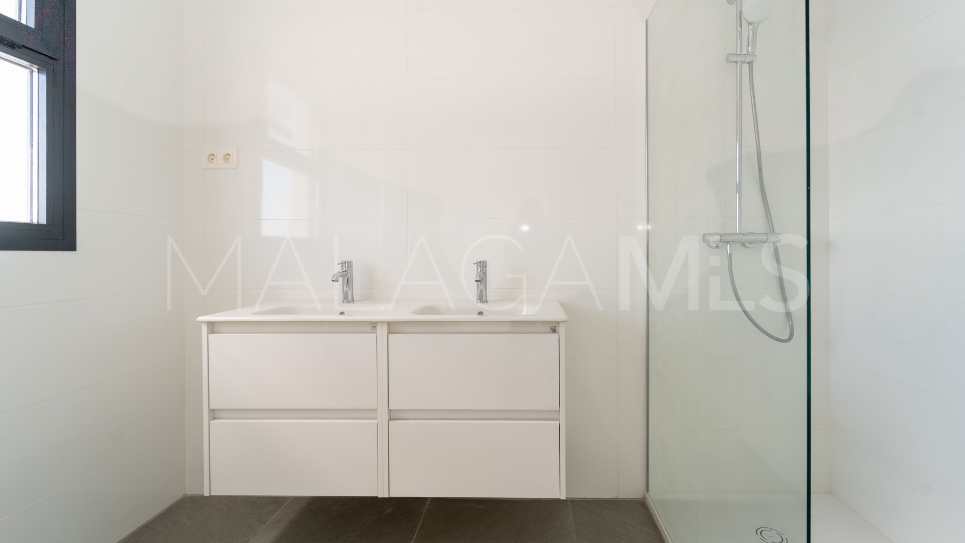 For sale El Chaparral 2 bedrooms apartment