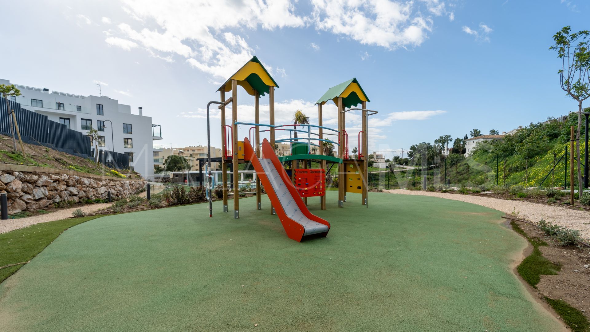 For sale El Chaparral 2 bedrooms apartment