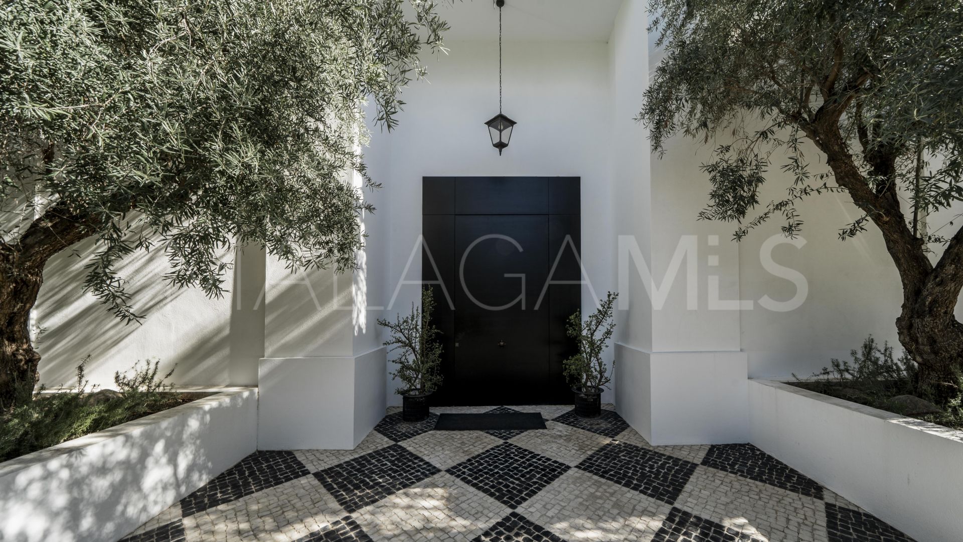 Los Flamingos, villa for sale