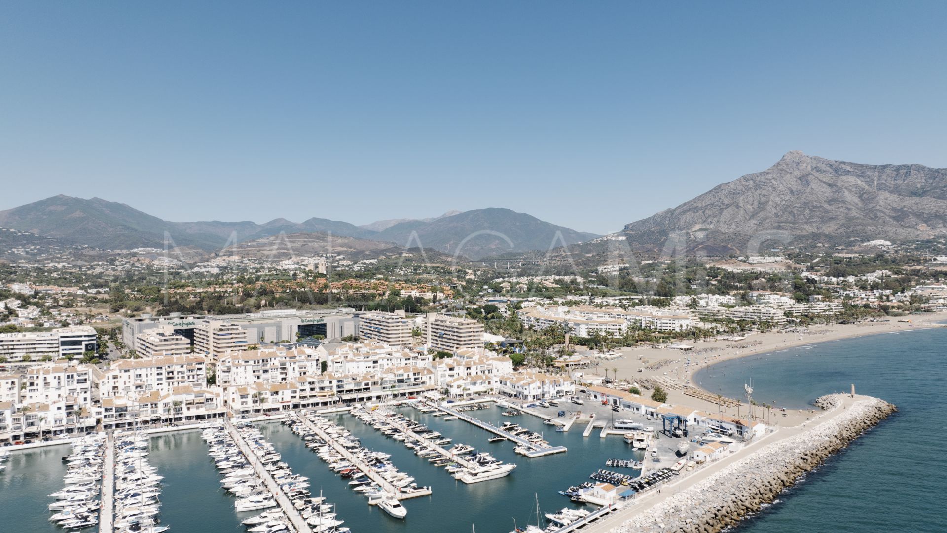 Lägenhet for sale in Marbella - Puerto Banus