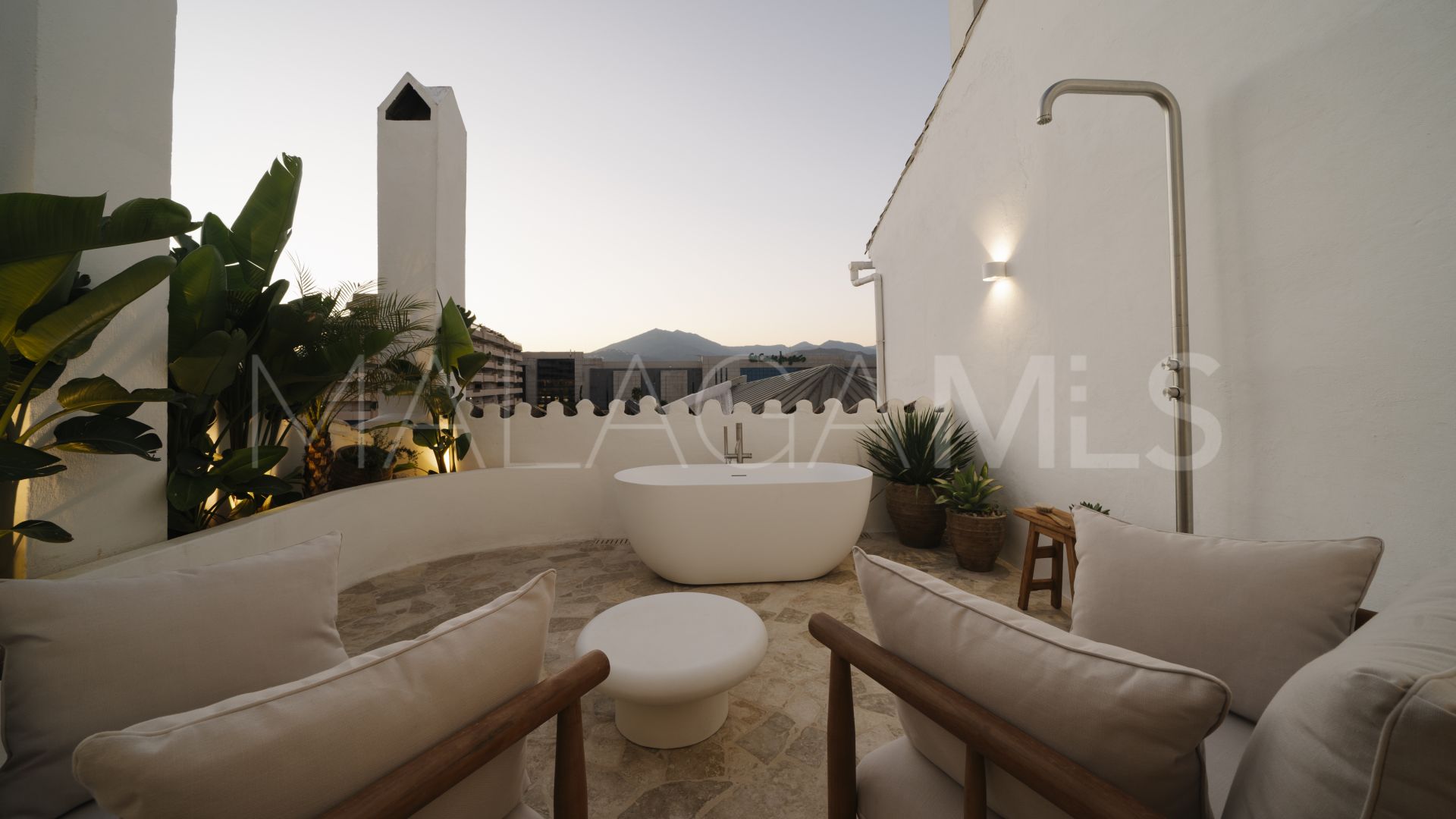 Wohnung for sale in Marbella - Puerto Banus