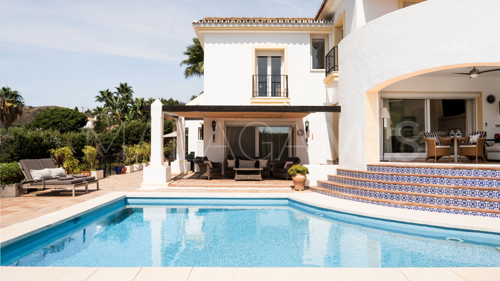 Villa for sale in Altos del Paraiso