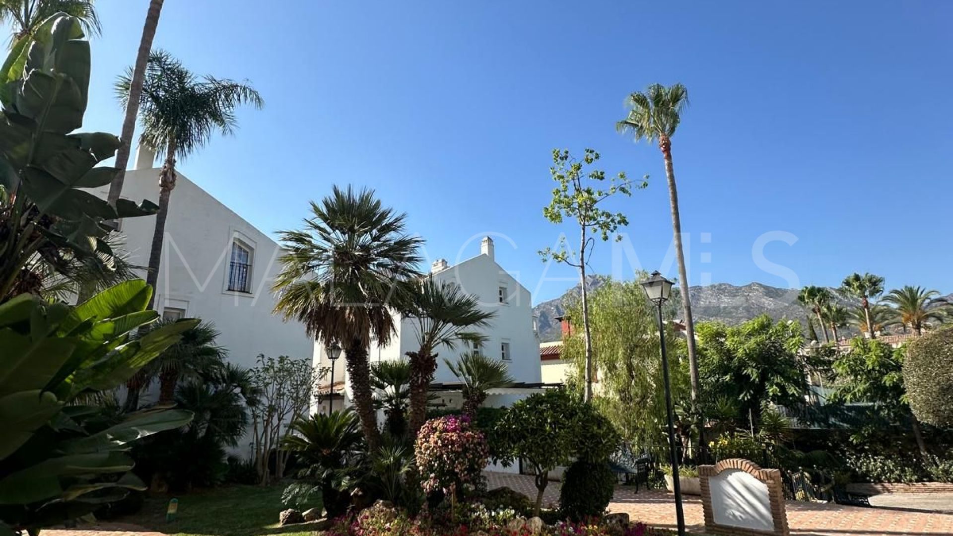 Buy adosado in Arco Iris