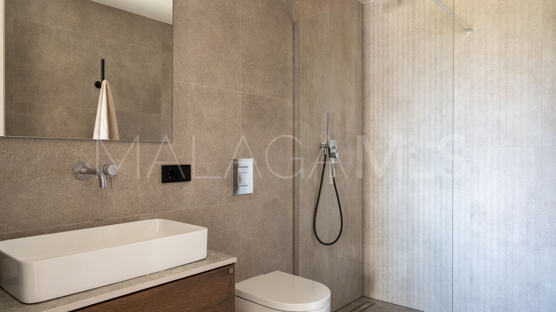 Apartment in La Quinta Village for sale