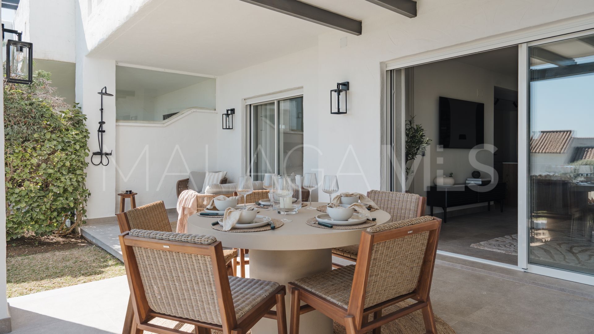 Apartment in La Quinta Village for sale