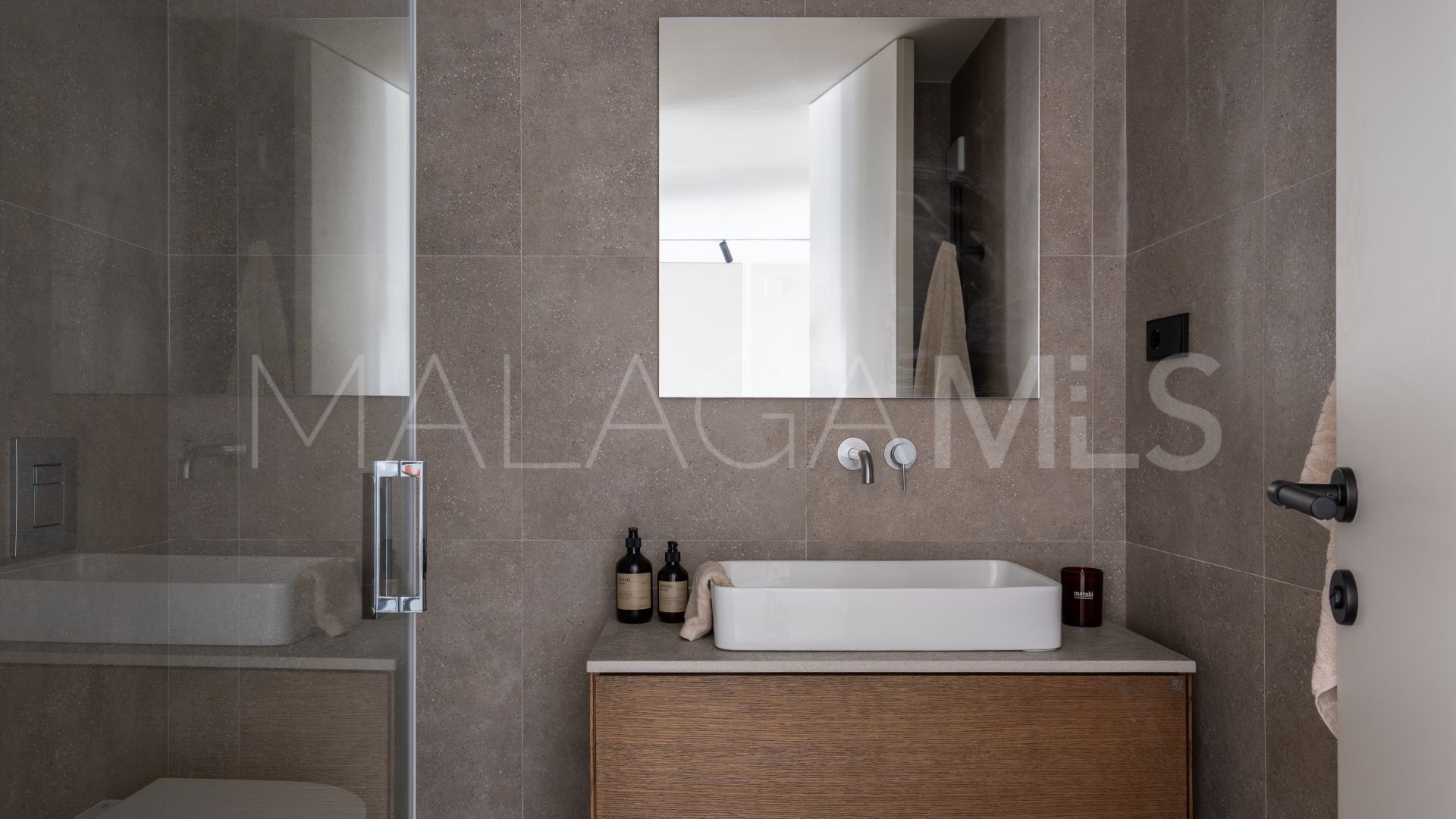 Apartment in La Quinta Village for sale