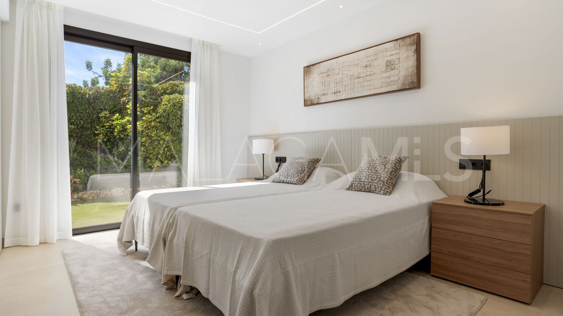 Villa for sale in Guadalmina Alta