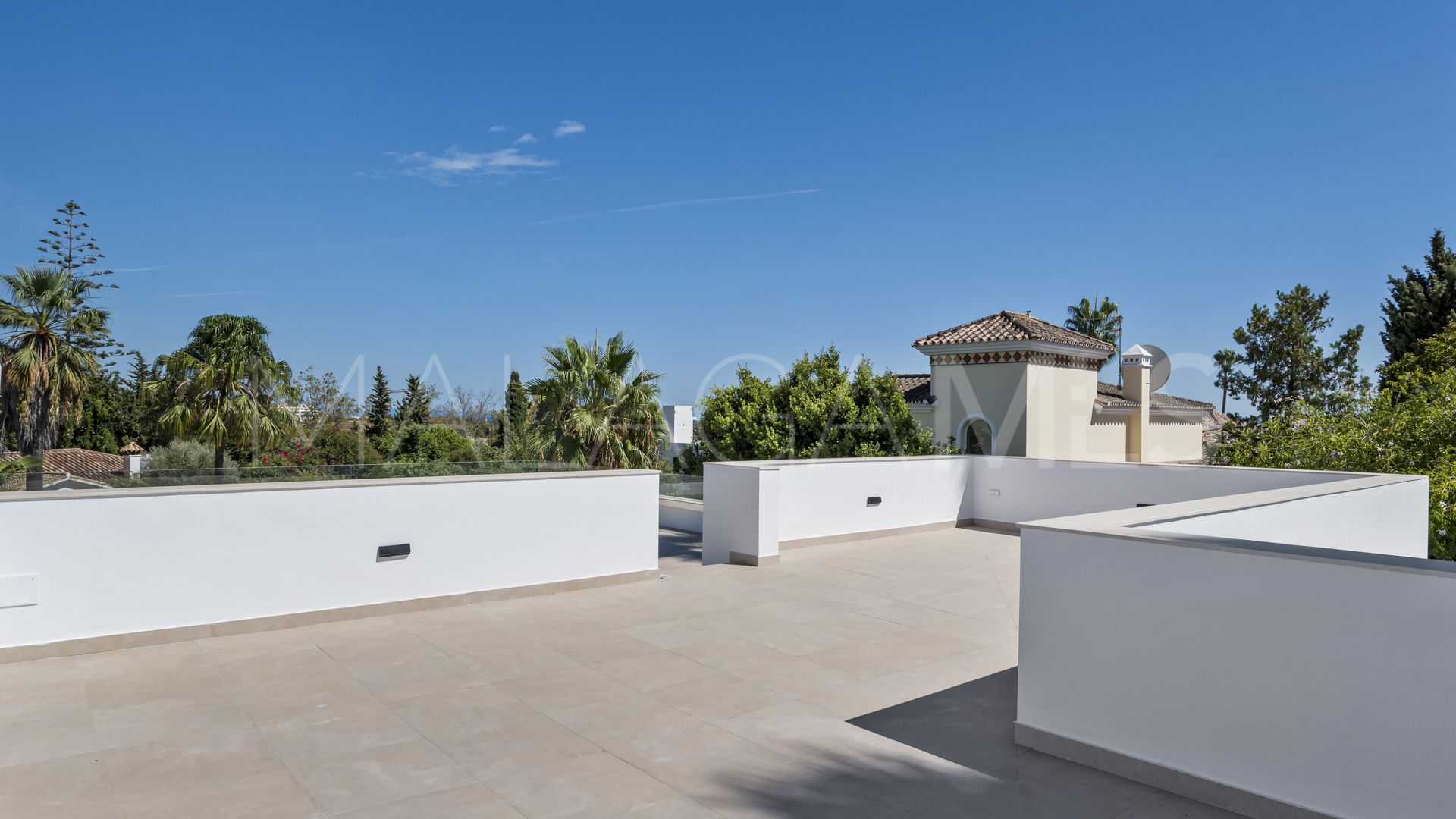 Villa for sale in Guadalmina Alta