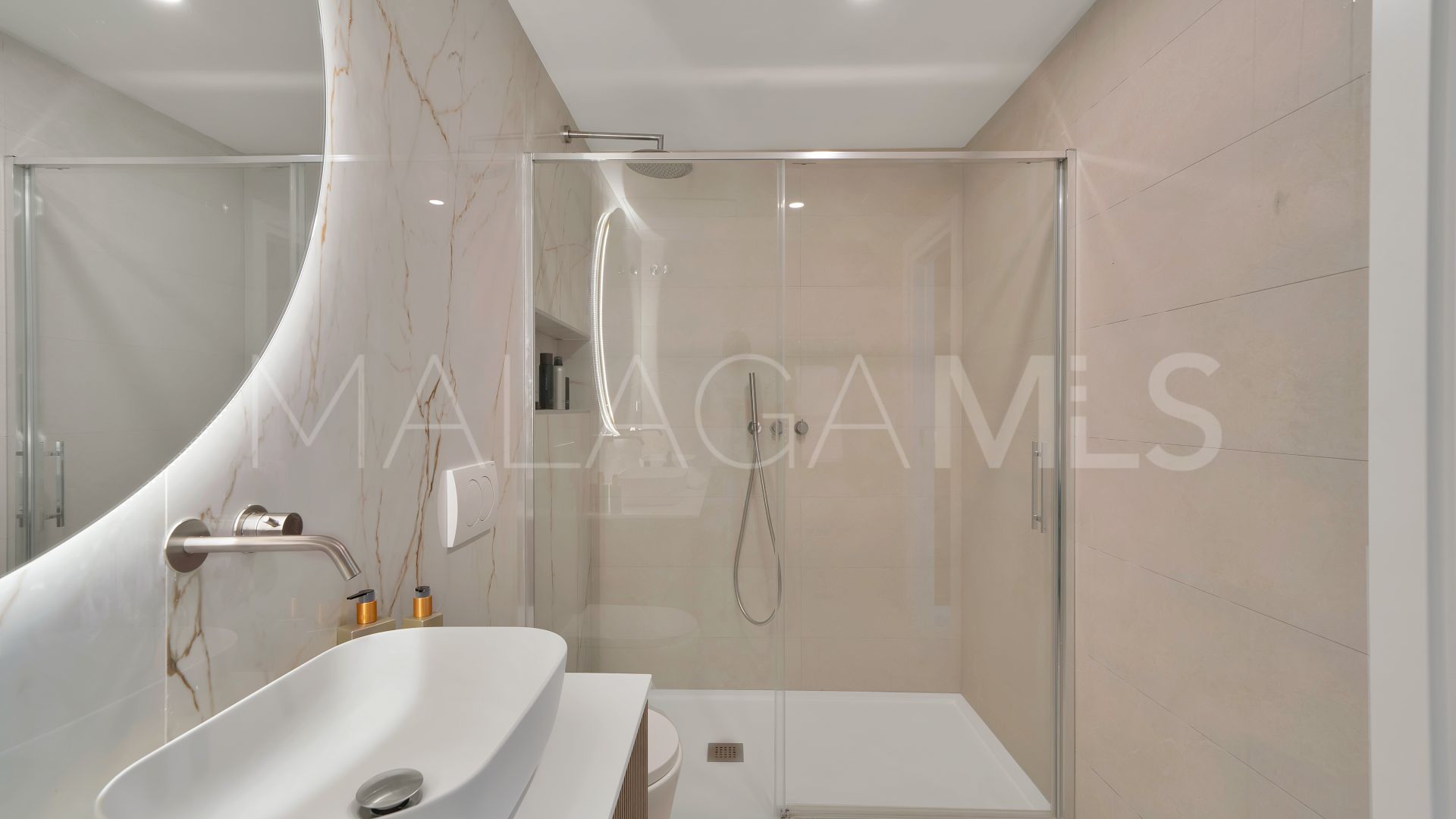 Zweistöckiges penthouse for sale in Los Dragos