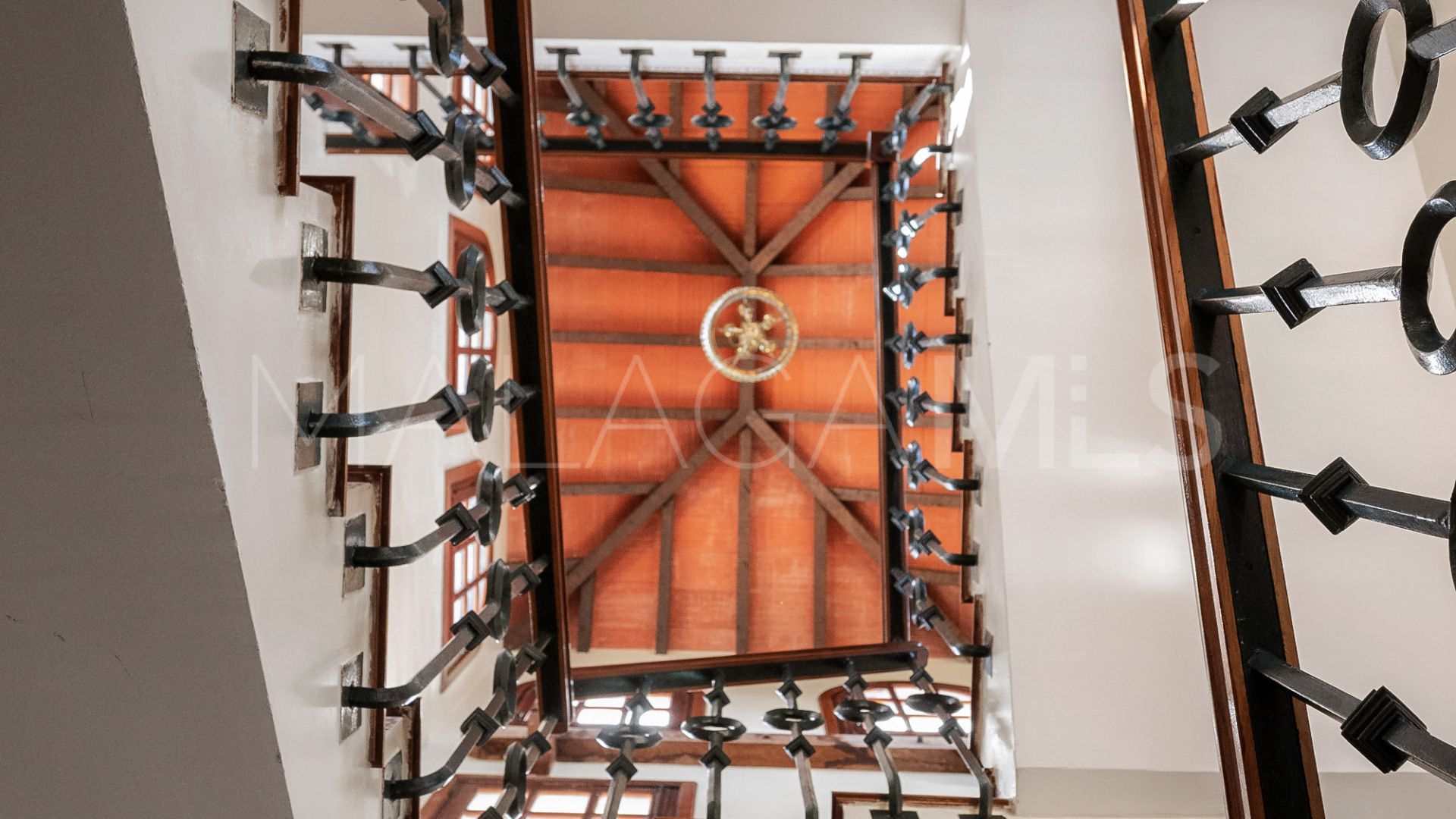 Villa for sale in Istan