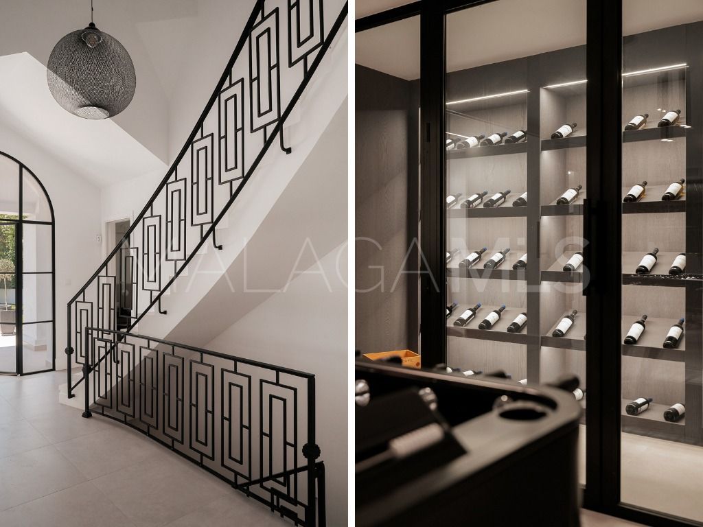 Villa for sale in Nueva Andalucia
