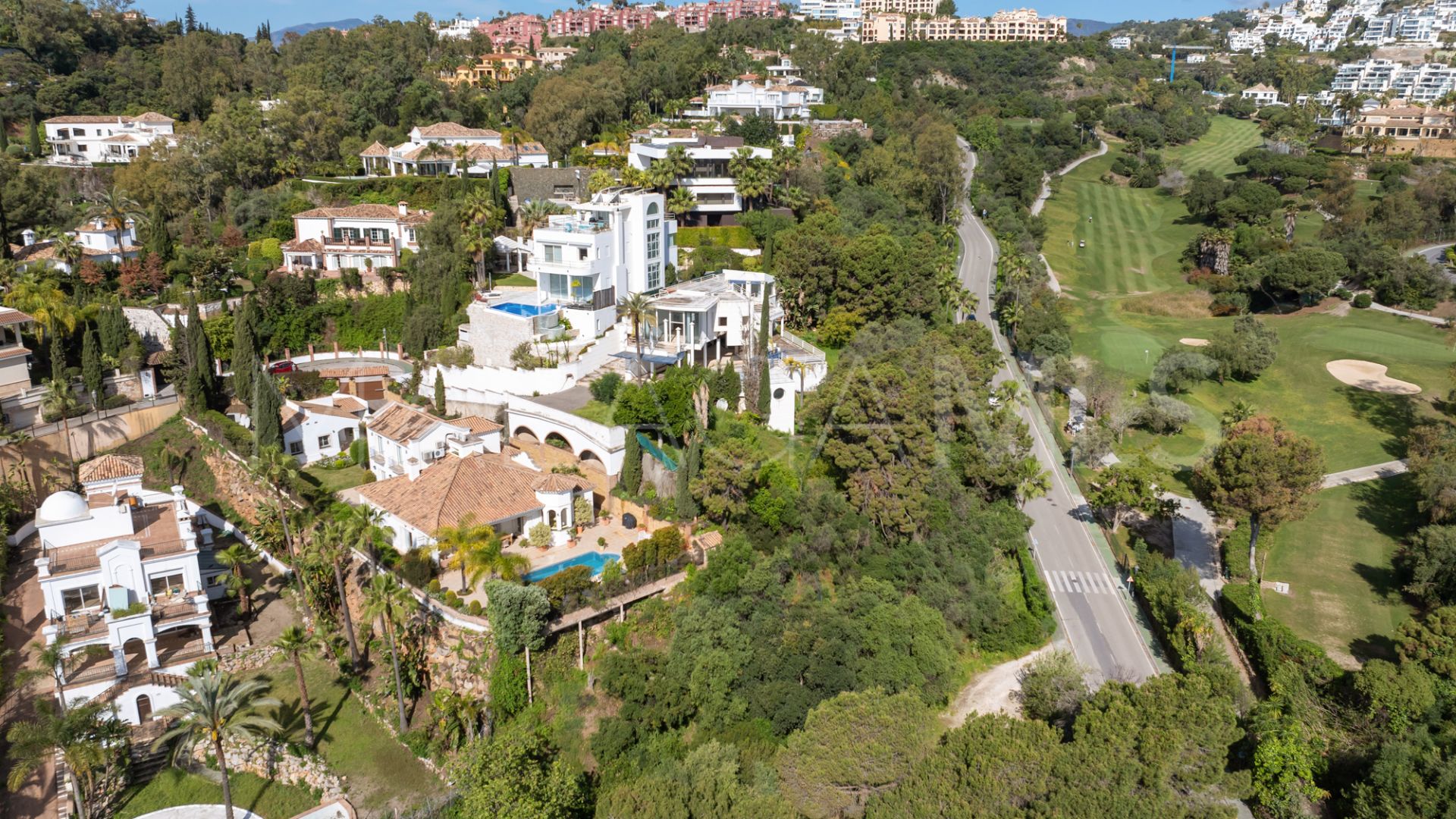 Villa for sale in El Herrojo